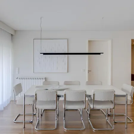 Sonia Travels * מטוסיניוס